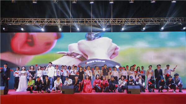 南京新華2019年新生開學(xué)典禮暨CEAC獎(jiǎng)學(xué)金頒獎(jiǎng)盛典隆重舉行！