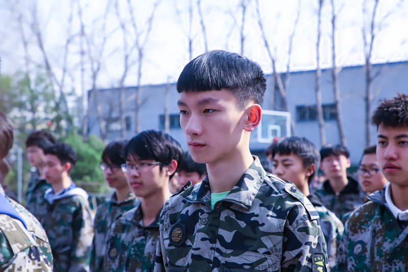 退伍軍人轉(zhuǎn)業(yè)選擇新華，開(kāi)啟高薪白領(lǐng)的成長(zhǎng)之路