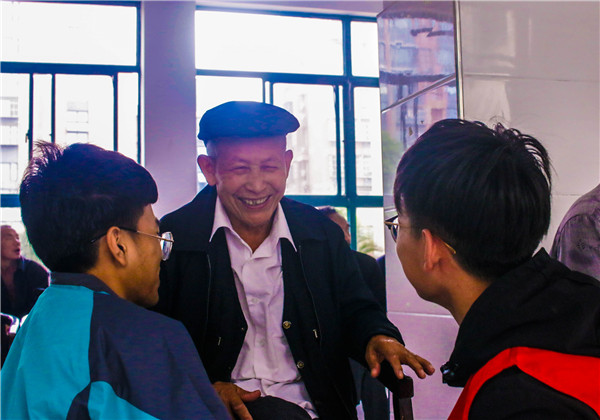 你我志愿心，傳遞敬老情——南京新華學子走進秣陵街道敬老院