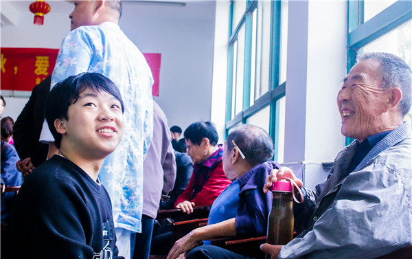 你我志愿心，傳遞敬老情——南京新華學子走進秣陵街道敬老院