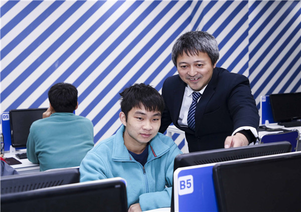 男生學(xué)什么IT<a href=http://njxh.cn target=_blank class=infotextkey>專業(yè)</a>好，自學(xué)or培訓(xùn)？