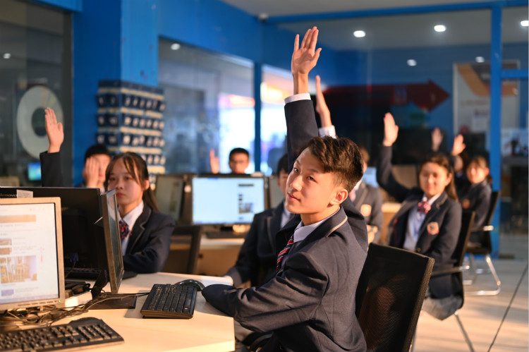職業(yè)教育托舉新希望，如何選擇一所好學校？