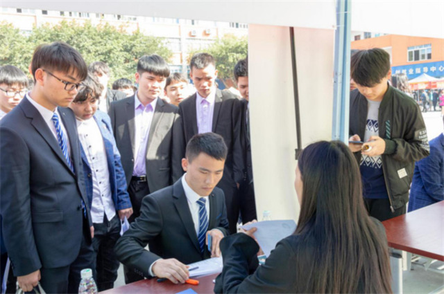 職業(yè)教育托舉新希望，如何選擇一所好學校？