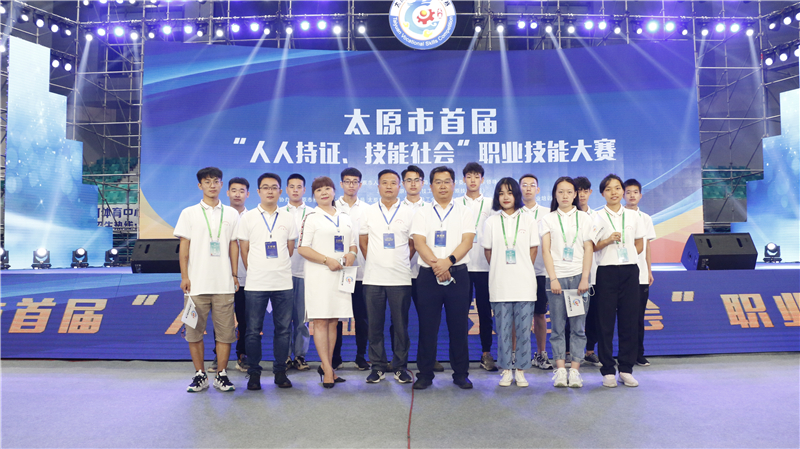新華<a href=http://njxh.cn target=_blank class=infotextkey>專業(yè)</a>說——中國網(wǎng)民破9億，UI設(shè)計蓬勃發(fā)展！