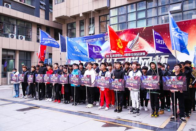 理實結(jié)合，新華學(xué)子展現(xiàn)專業(yè)電競風(fēng)采！